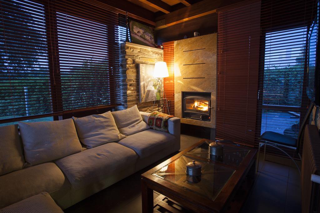 Casa Do Bosque Guest House Sarria Exterior photo